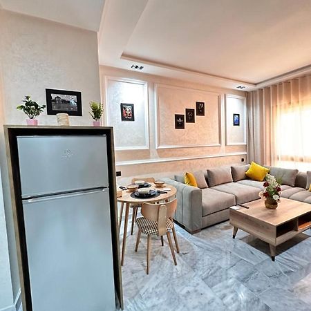 Luxueux Studio A Cote De Mcdo & Zara Maarif Casablanca Bagian luar foto